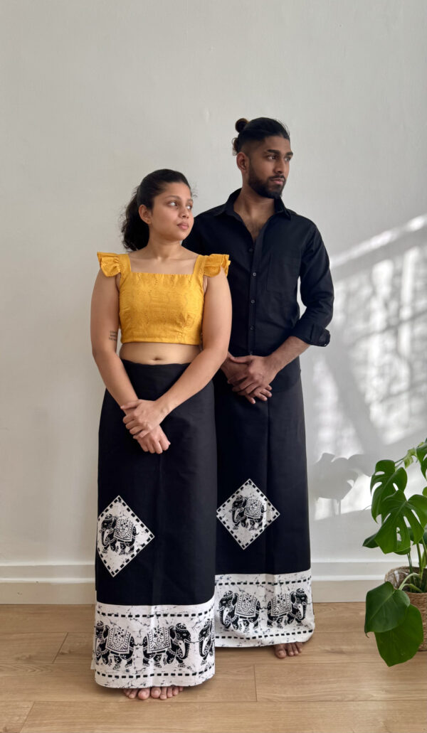 Men Batik sarong perahera - Black
